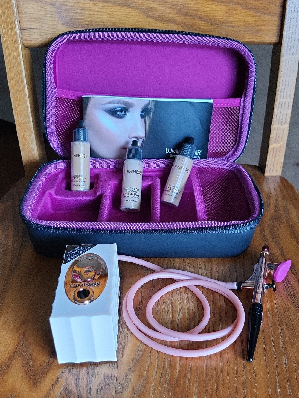 Luminess Portable Airbrush Makeup Kit in Pink and Black